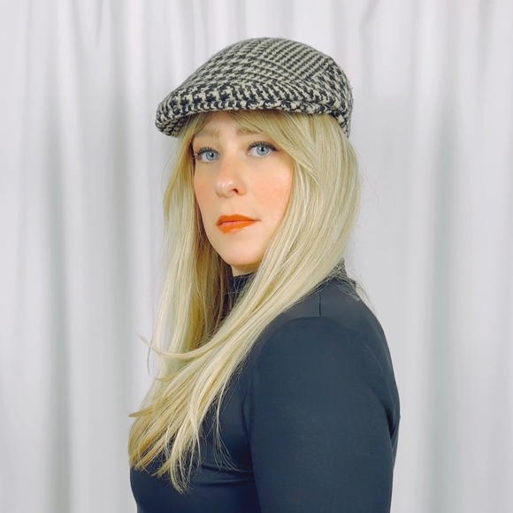 Vintage Houndstooth Tam Newsboy Cap • Golf Hat in Black and Beige - Picture 4 of 9